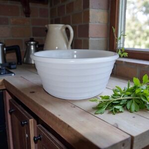 Vtg 9" White Milk Glass Ribbed Mixing Bowl Unmarked